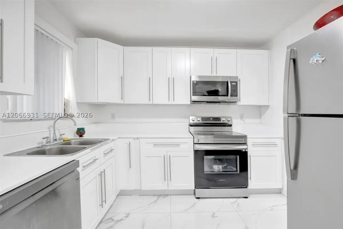 311 SW 68th Ter, Pembroke Pines, FL 33023 - #1
