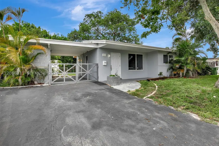 311 SW 68th Ter, Pembroke Pines, FL 33023 - #2