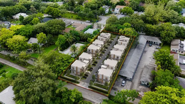 753 NE 121st St, North Miami, FL 33161