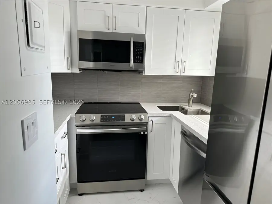 1333 E Hallandale Beach Blvd #423, Hallandale Beach, FL 33009 - #3