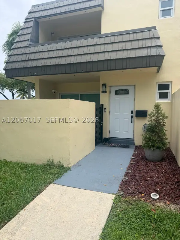 8301 SW 137th Ave #8301, Miami, FL 33183