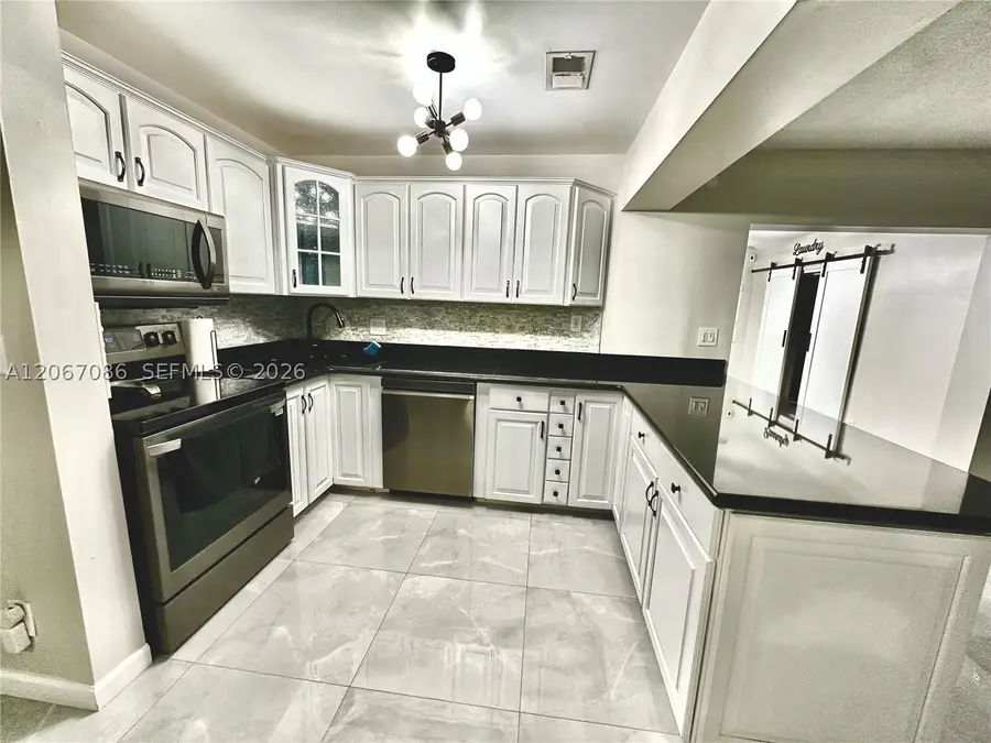 4580 SW 39th St, West Park, FL 33023 - #3
