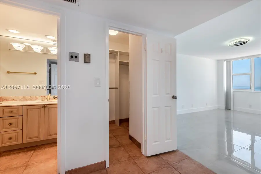 3180 S Ocean Dr #310, Hallandale Beach, FL 33009 - #3