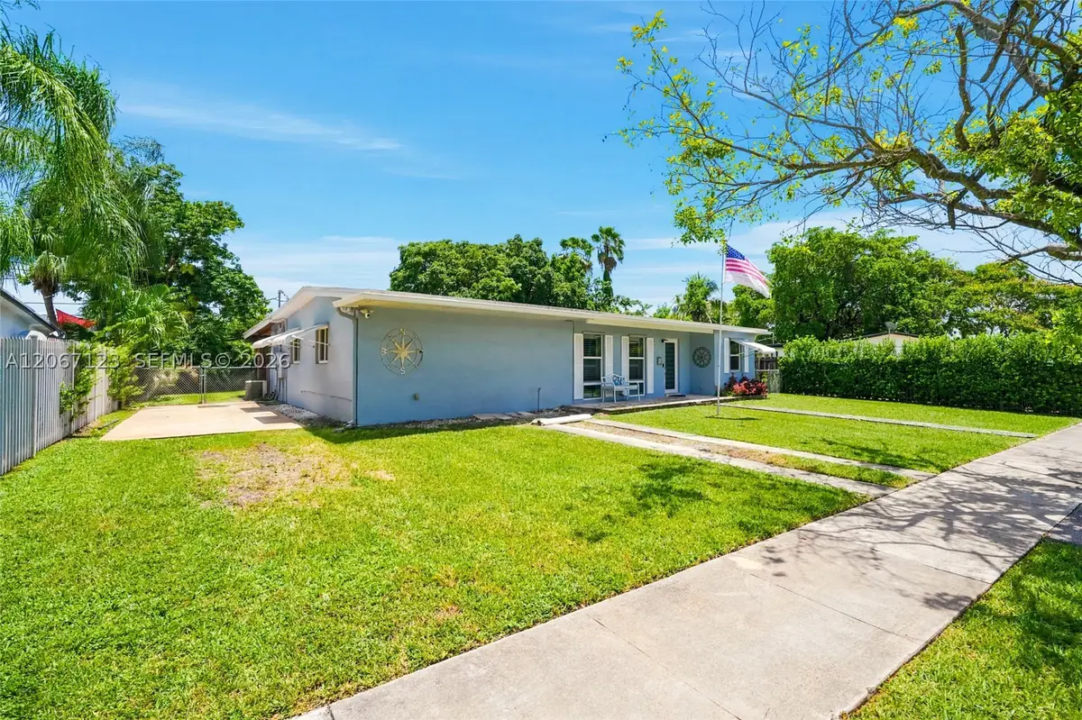 5525 SW 112th Ave, Miami, FL 33165 - #1