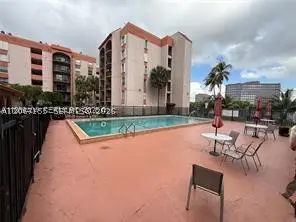 5201 NW 7th St #506, Miami, FL 33126 - #2