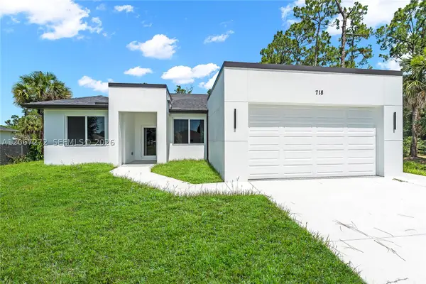 718 718 Robert Ave, Lehigh Acres, FL 33936