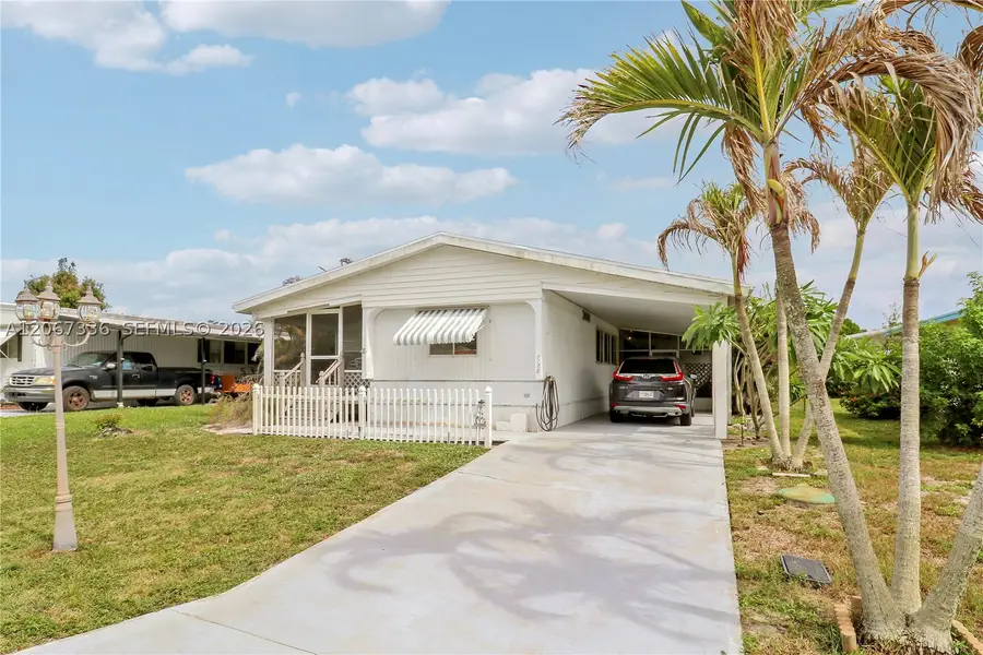 7128 SE Seahawk St, Hobe Sound, FL 33455 - #2