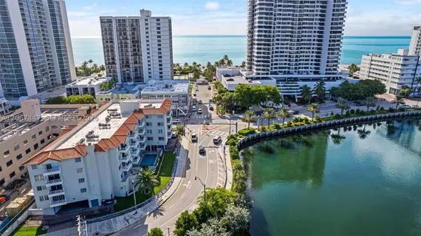 2600 Collins Ave #204, Miami Beach, FL 33140