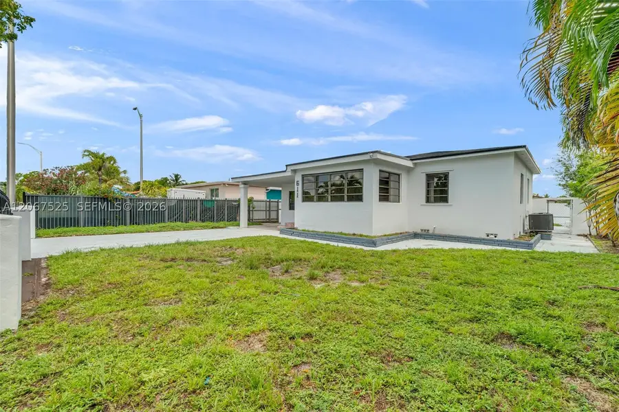 611 SE 4th St, Hialeah, FL 33010 - #2