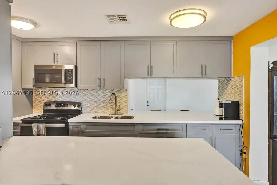 16520 NW 18th Ave, Miami Gardens, FL 33054 - #3