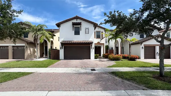 10235 NW 87th Ter, Doral, FL 33178