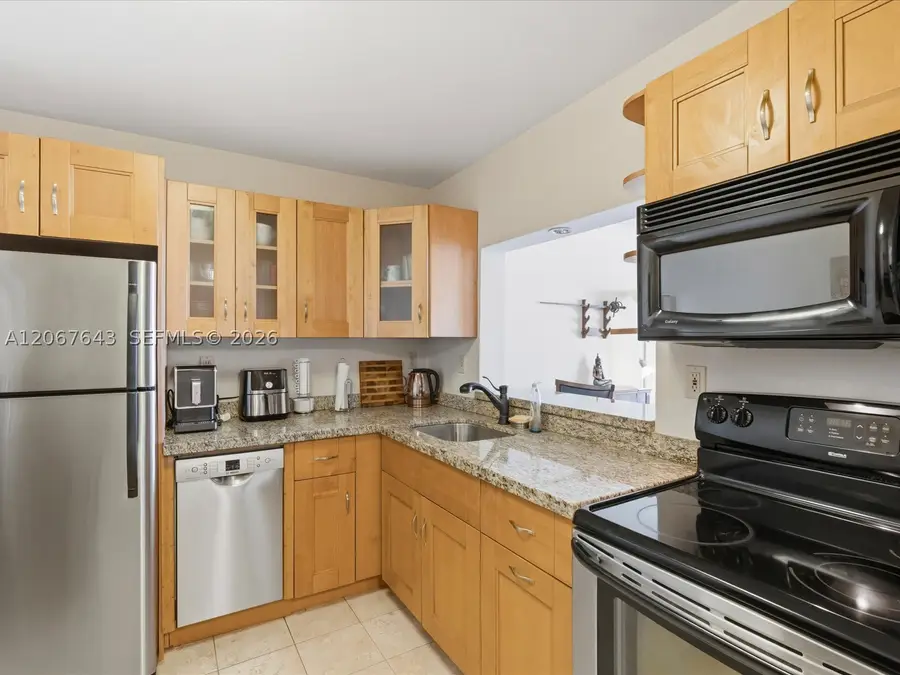 3588 Collins Ave #504, Miami Beach, FL 33140 - #3