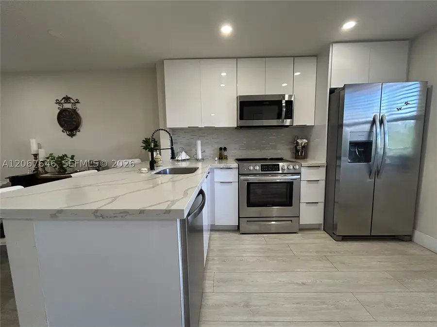 10130 Sunrise Lakes Blvd #207, Sunrise, FL 33322 - #2