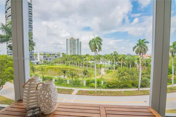 200 Diplomat Pkwy #519, Hallandale Beach, FL 33009