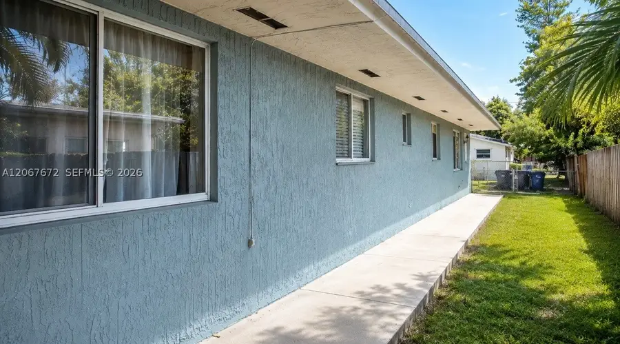 2411 Thomas St, Hollywood, FL 33020 - #2