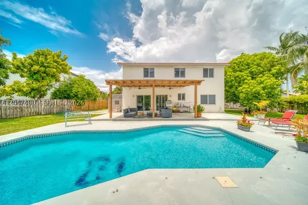 8611 SW 207th Ter, Cutler Bay, FL 33189