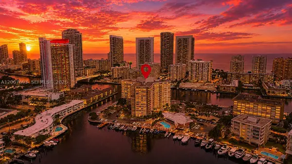 100 Golden Isles Dr #1109, Hallandale Beach, FL 33009