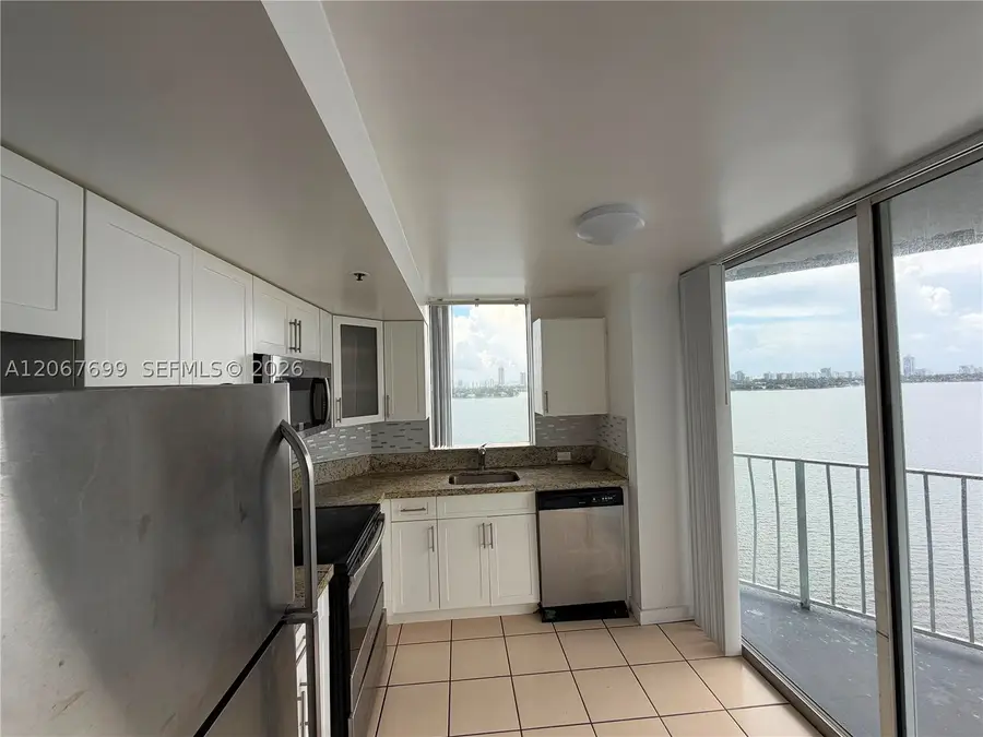 7601 E Treasure Dr #2220, North Bay Village, FL 33141 - #2