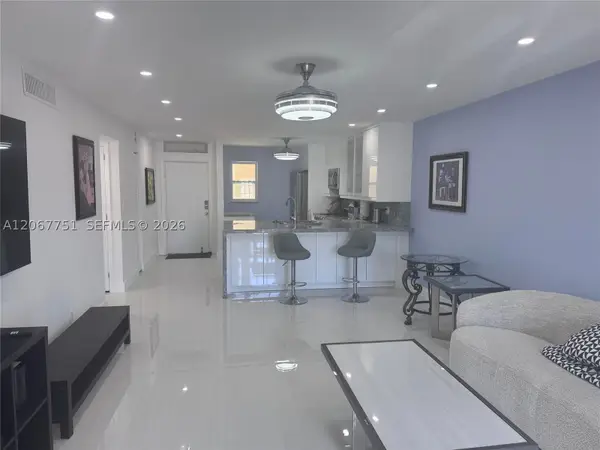 410 SE 2nd St #223, Hallandale Beach, FL 33009