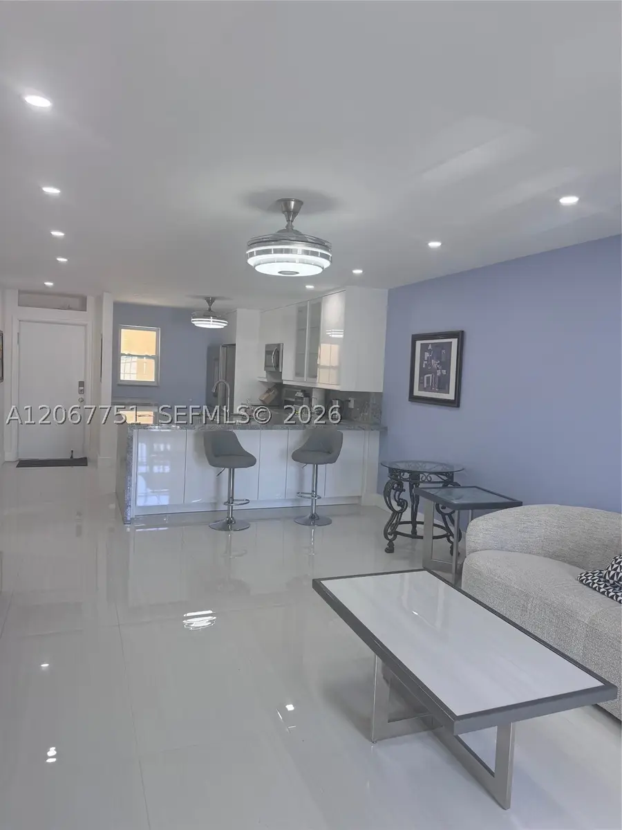 410 SE 2nd St #223, Hallandale Beach, FL 33009 - #3