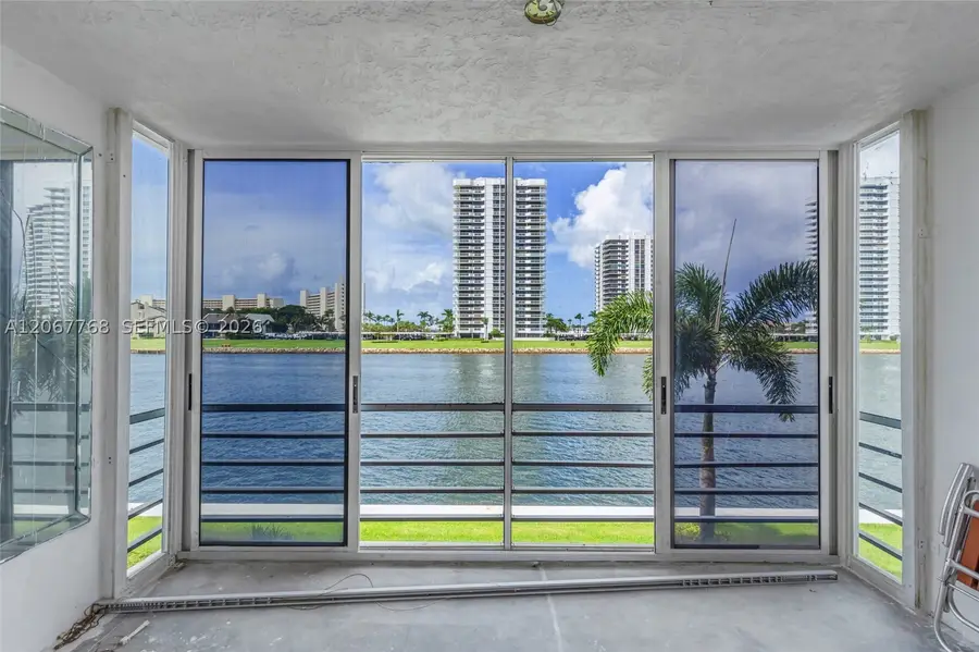 28 Yacht Club Dr #202, North Palm Beach, FL 33408 - #3