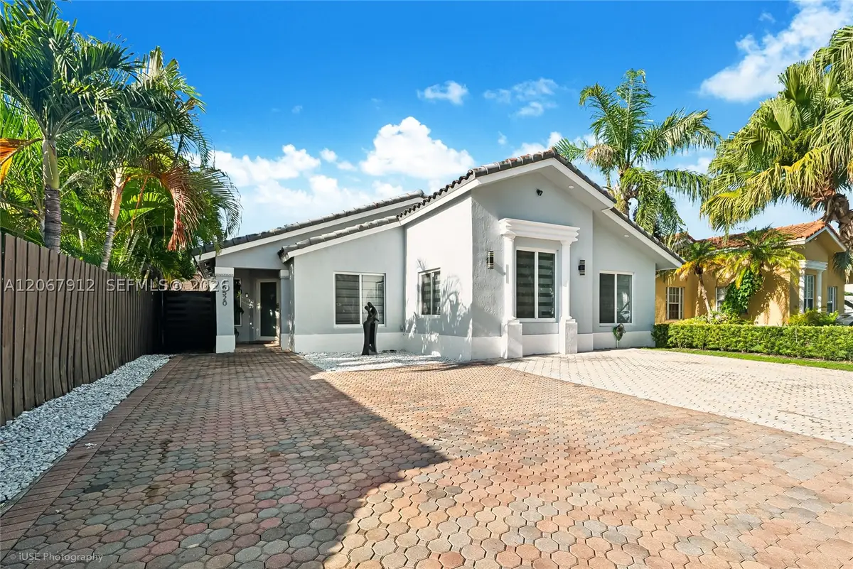 16520 SW 99th St, Miami, FL 33196 - #1