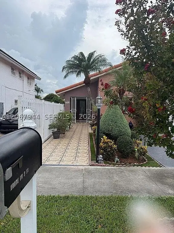 10070 SW 2nd St, Miami, FL 33174 - #2