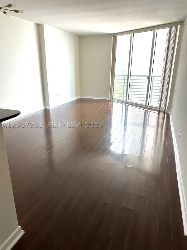 335 S Biscayne Blvd #1802, Miami, FL 33131