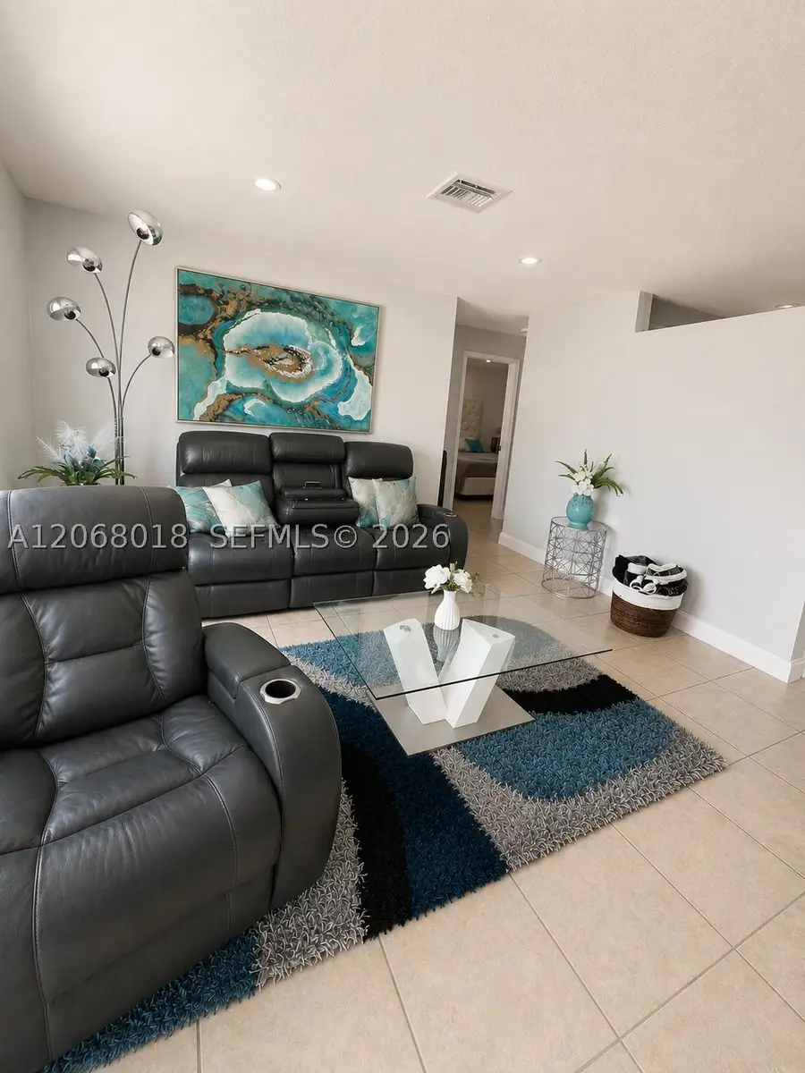 4910 SW 16th St, Fort Lauderdale, FL 33317 - #3