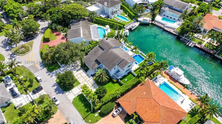 6819 Sunrise Pl, Coral Gables, FL 33133 - #2