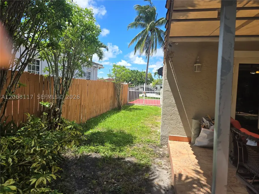 6858 SW 39th St, Miami, FL 33155 - #2