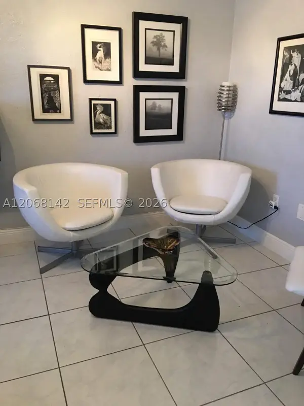 3905 SW 78th Ct #205, Miami, FL 33155