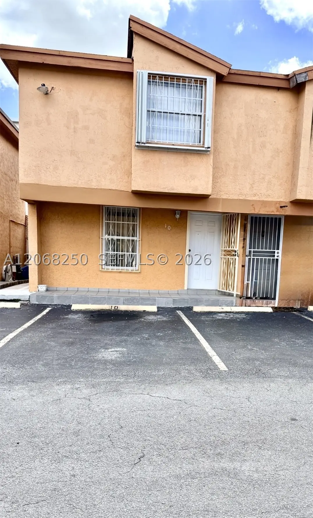 1701 W 42nd Pl #10, Hialeah, FL 33012 - #1