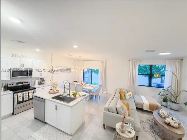 10095 SW 231 Ln, Miami, FL 33190