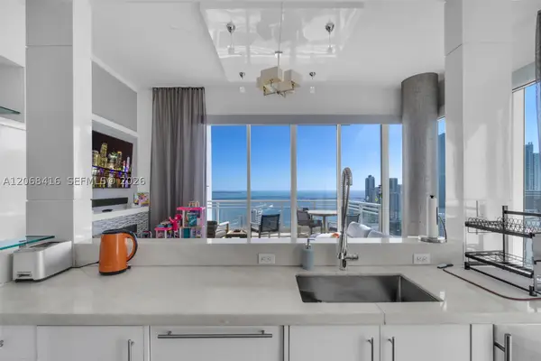 900 Brickell Key Blvd #2904, Miami, FL 33131