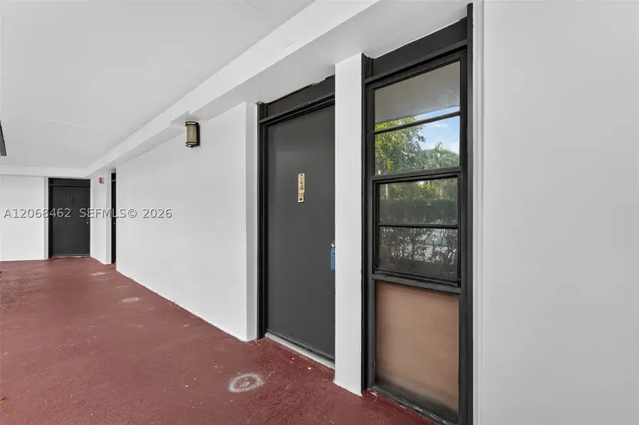 3301 N Country Club Dr #110, Aventura, FL 33180 - #3
