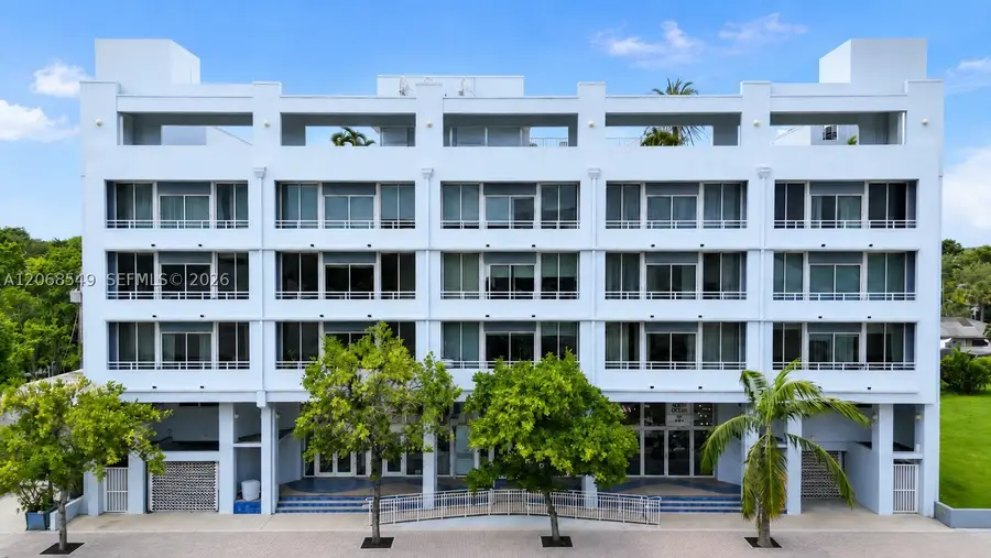 3250 Grand Ave #406, Miami, FL 33133 - #3