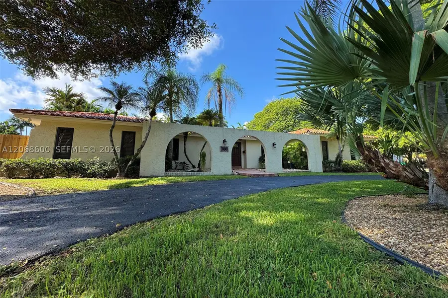 7190 SW 100th St, Pinecrest, FL 33156 - #2