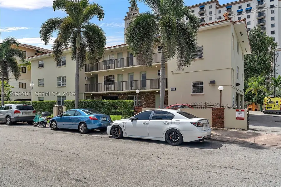 318 Majorca Ave #304, Coral Gables, FL 33134 - #2