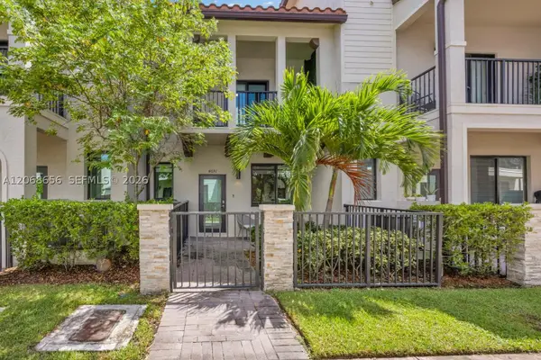 4691 NW 83rd Pkwy, Doral, FL 33166