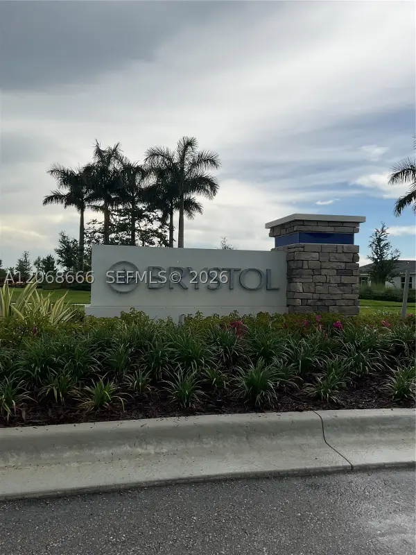 5924 NW Fairfox Way, Port St Lucie, FL 34987
