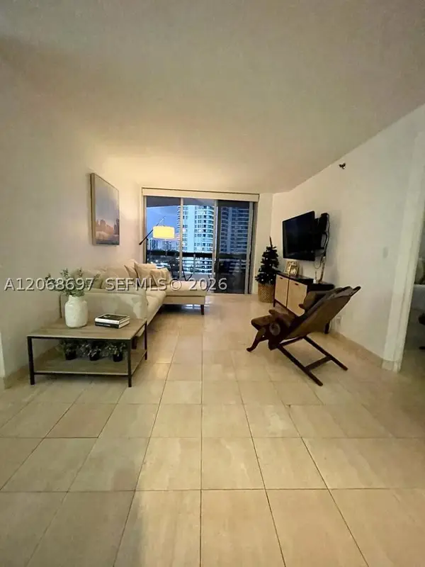 3600 Mystic Pointe Dr #1010, Aventura, FL 33180