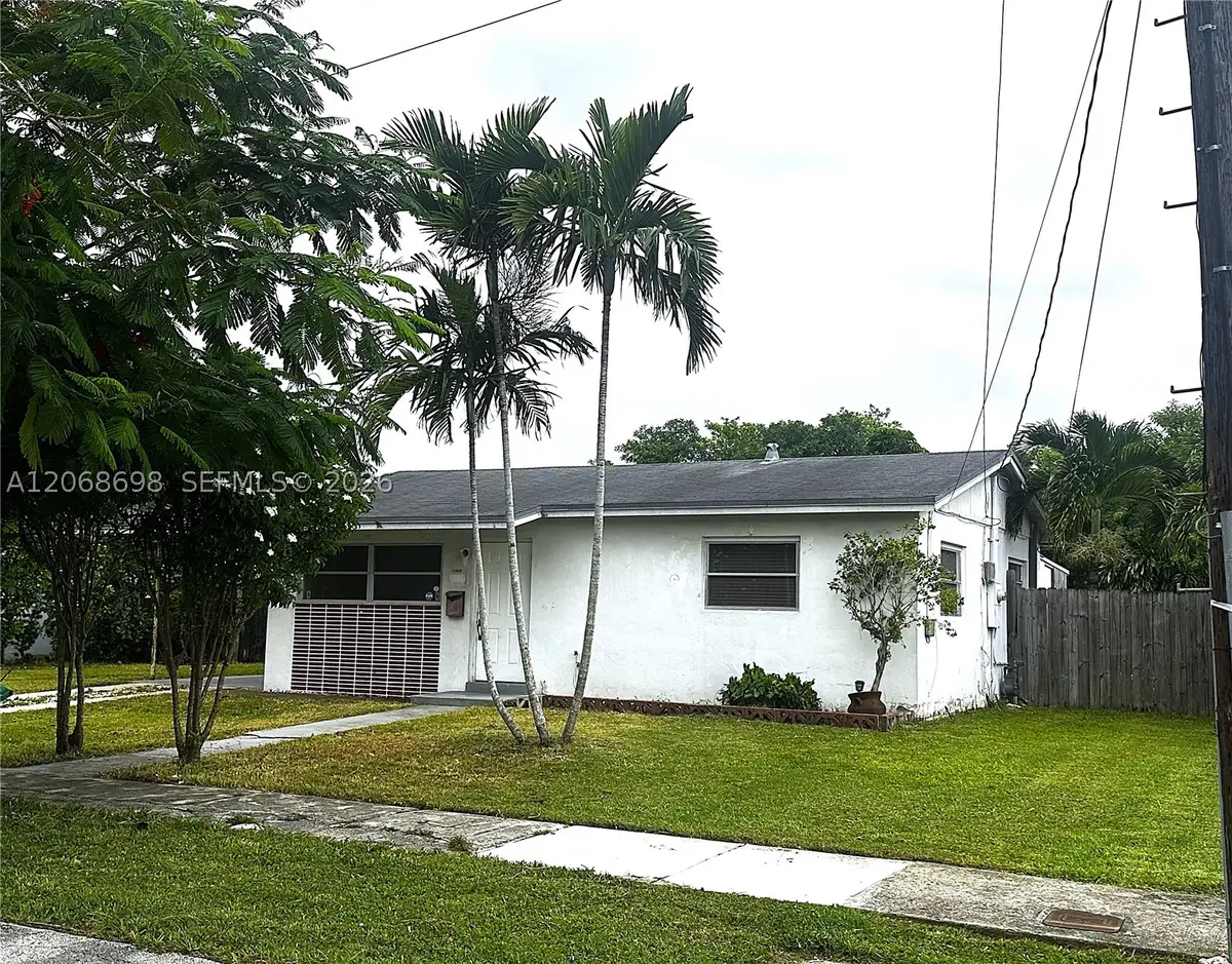 11935 SW 37th St, Miami, FL 33175 - #1
