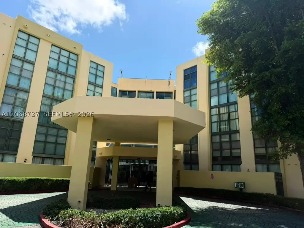 11780 SW 18th St #215-2, Miami, FL 33175 - #1