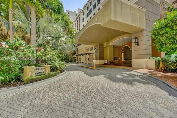 888 S Douglas Rd #304, Coral Gables, FL 33134