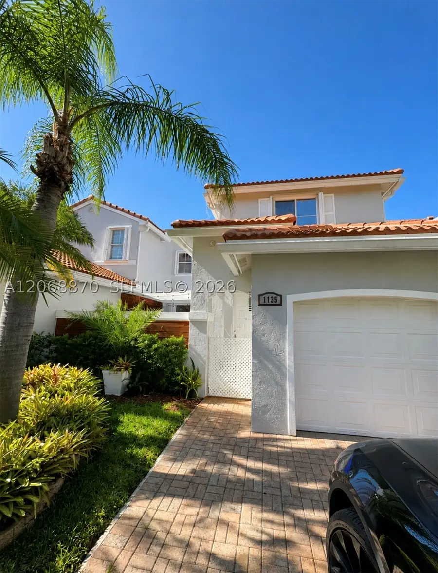 1135 Cherrypalm Ln, Hollywood, FL 33019 - #2