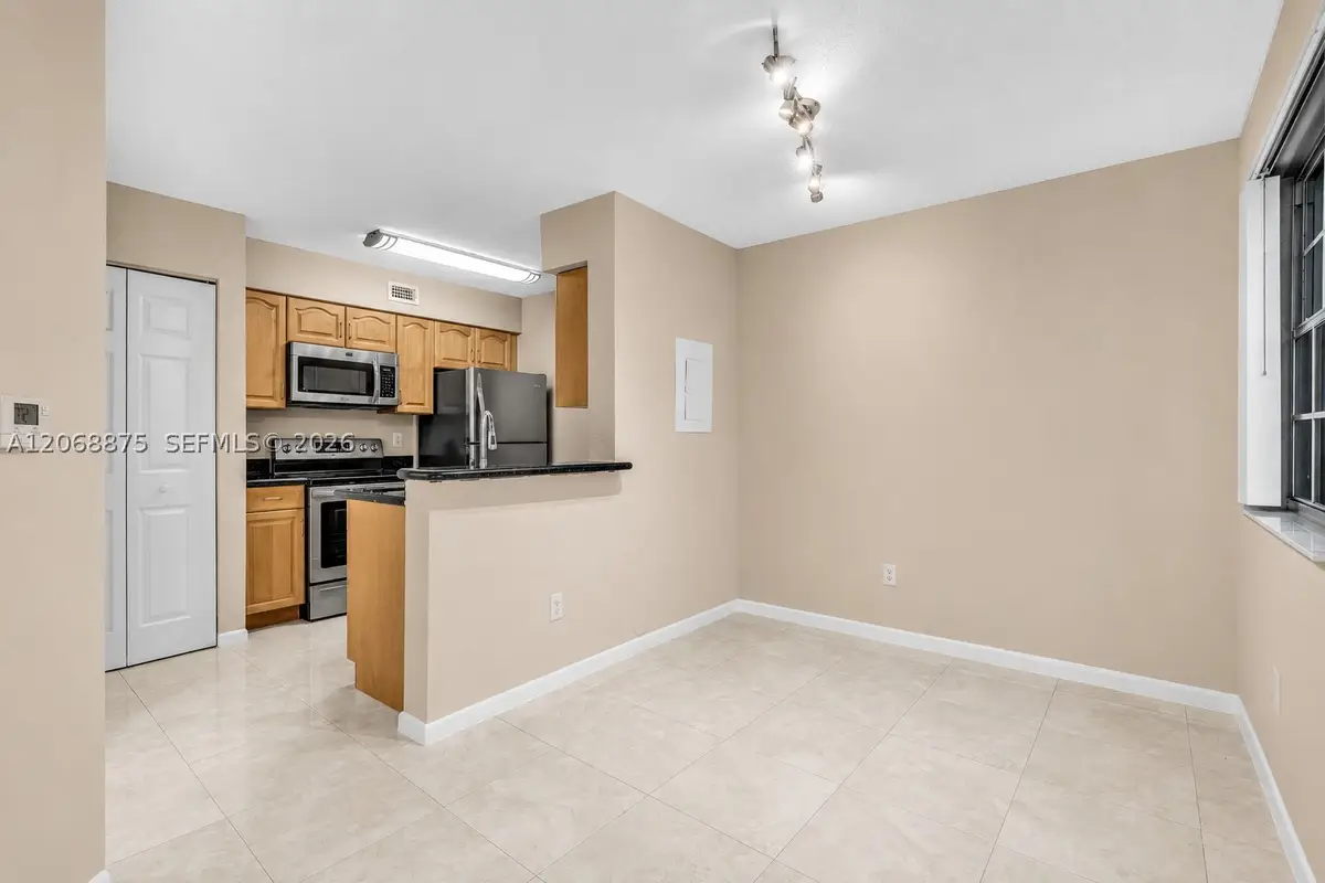 2880 N Oakland Forest Dr #110, Oakland Park, FL 33309 - #1