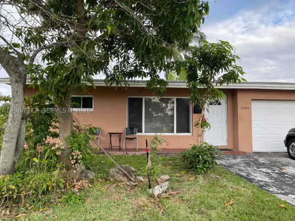 2745 NW 69th Ave, Sunrise, FL 33313