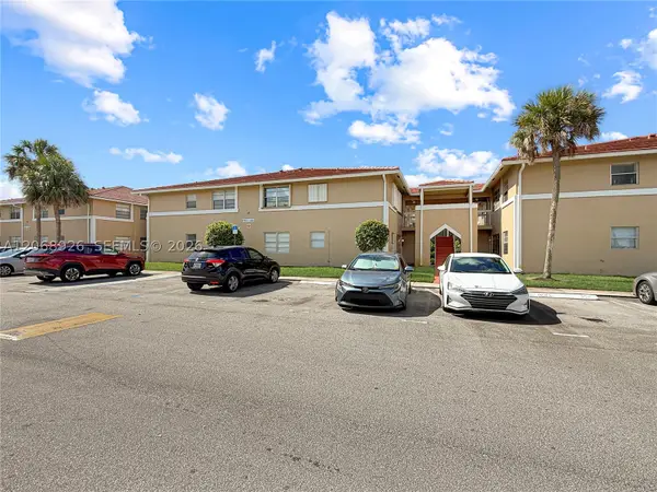 10056 Twin Lakes Dr #37-D, Coral Springs, FL 33071