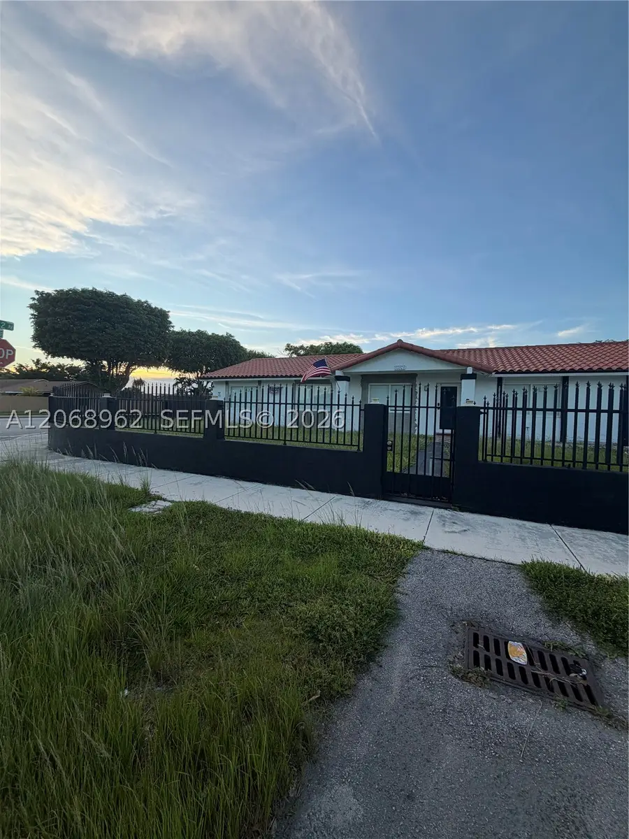 15171 SW 70th St, Miami, FL 33193 - #2